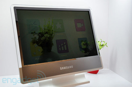 Samsung показала прозрачный ЖК-телевизор