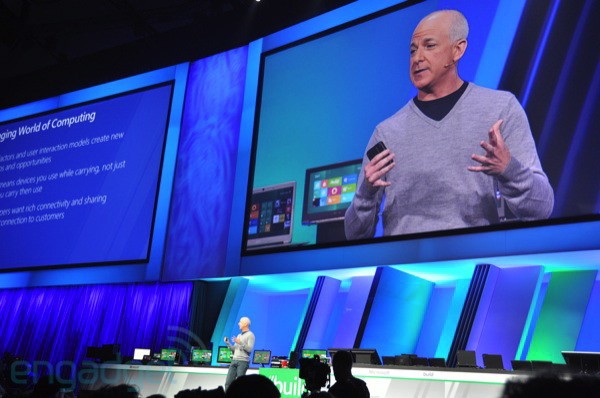 Microsoft показала новую версию Windows 8 и раздала 5000 тестовых планшетов
