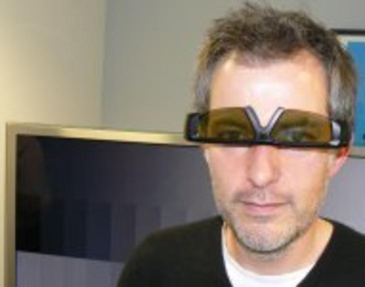 Перевёрнутые 3D-очки решают проблему совместимости Samsung и Panasonic