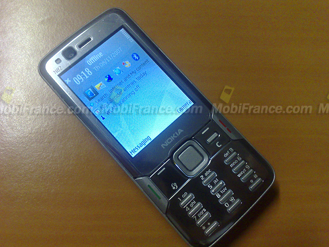 Nokia N82 – дизайн в форм-факторе «моноблок»