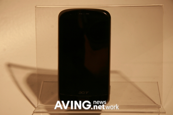 Acer представила первые смартфоны-слайдеры
