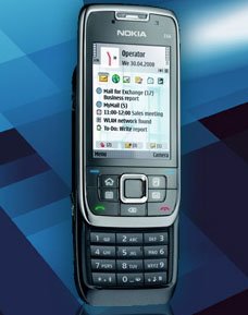Первое фото и некоторые детали о Nokia E66