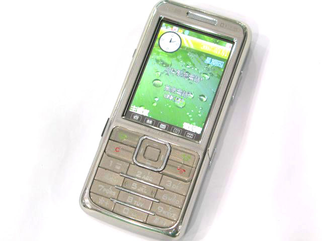 Naxing NX788 - мобильный телефон из Китая с двумя SIM-картами и отсеком для bluetooth-гарнитуры