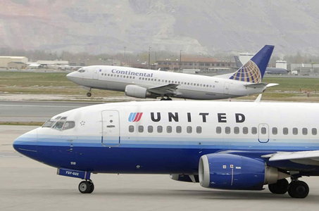United Airlines создаёт «безбумажную кабину» на основе iPad